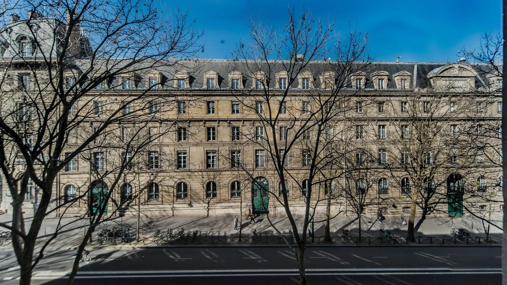 Saint Michel Quartier Latin With Ac Paris